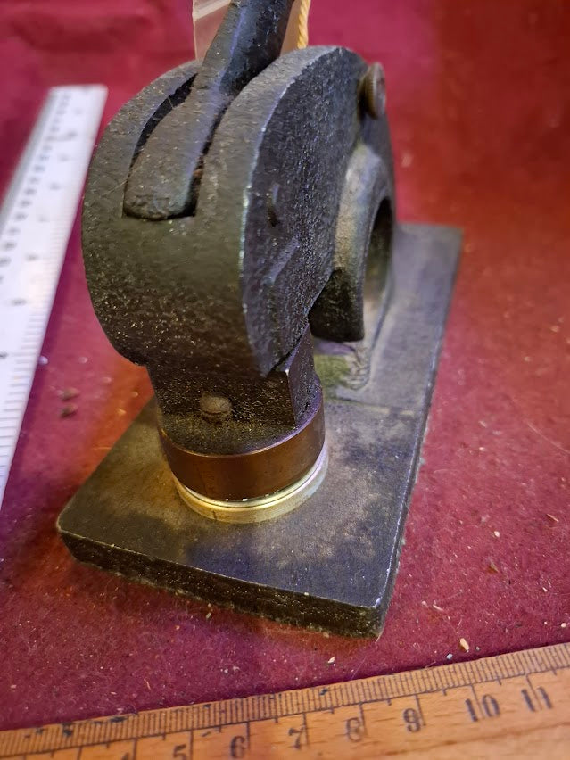 Antique heavy metal stamp punch - Rare [TOL10291]