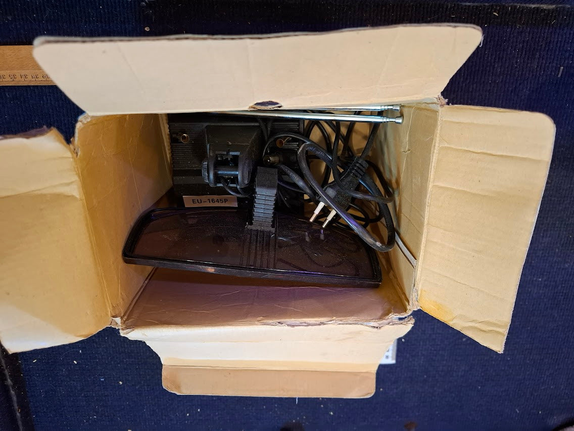 Vintage Indoor TV Antenna [INS10684]