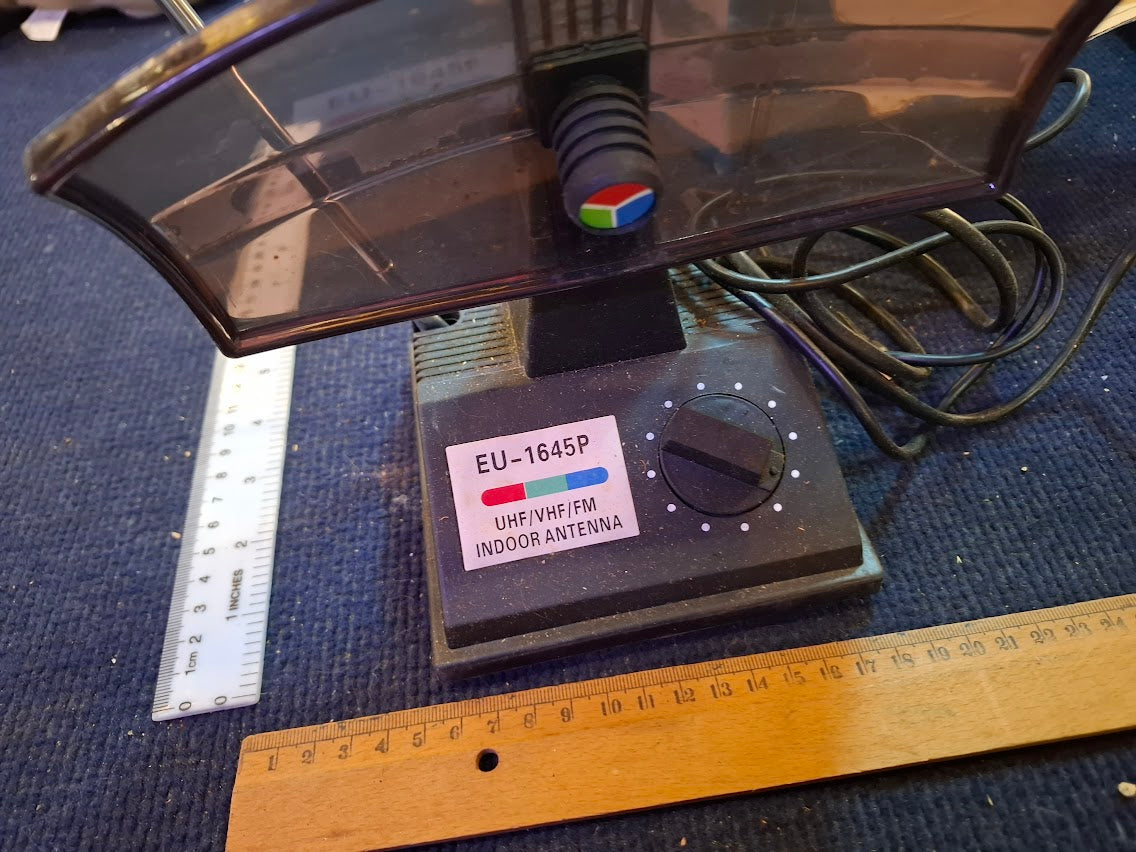 Vintage Indoor TV Antenna [INS10684]