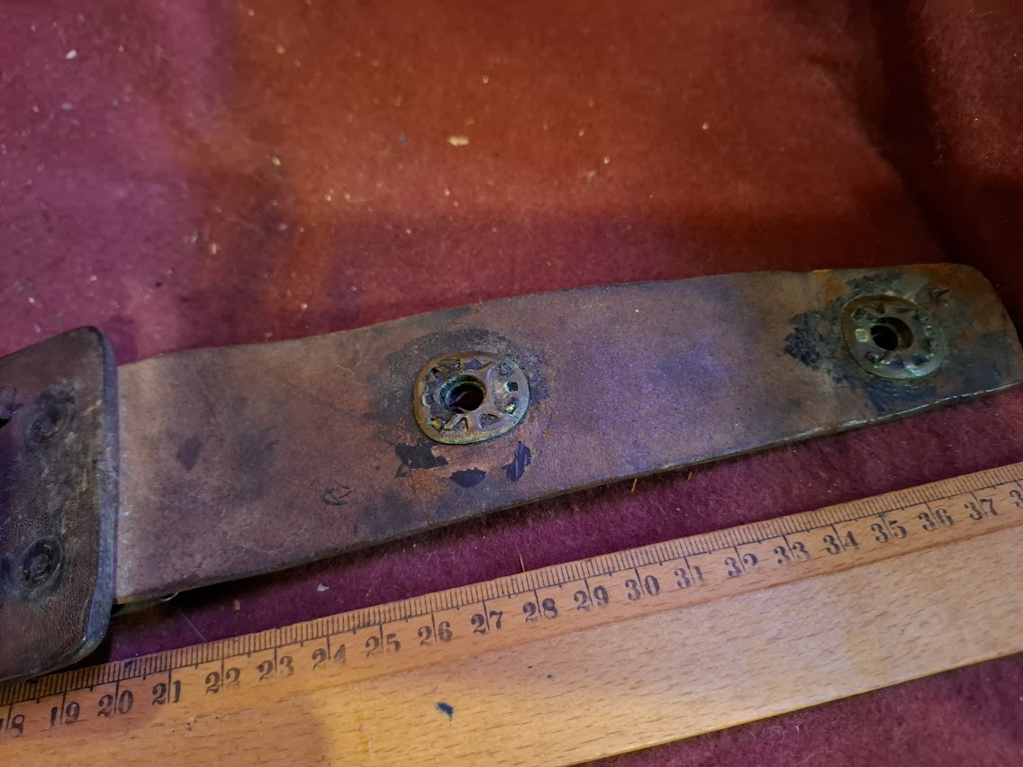 Vintage Gun Cartridge Pouch and Pocket Knife [ARM10152]