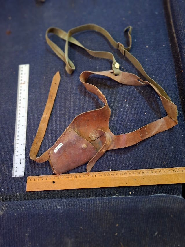 Vintage Gun holster with shoulder strap [ARM10130]