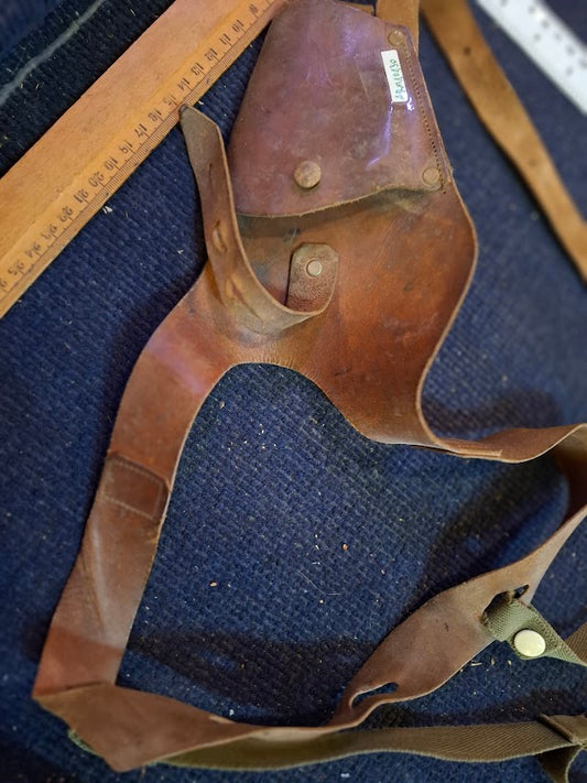 Vintage Gun holster with shoulder strap [ARM10130]