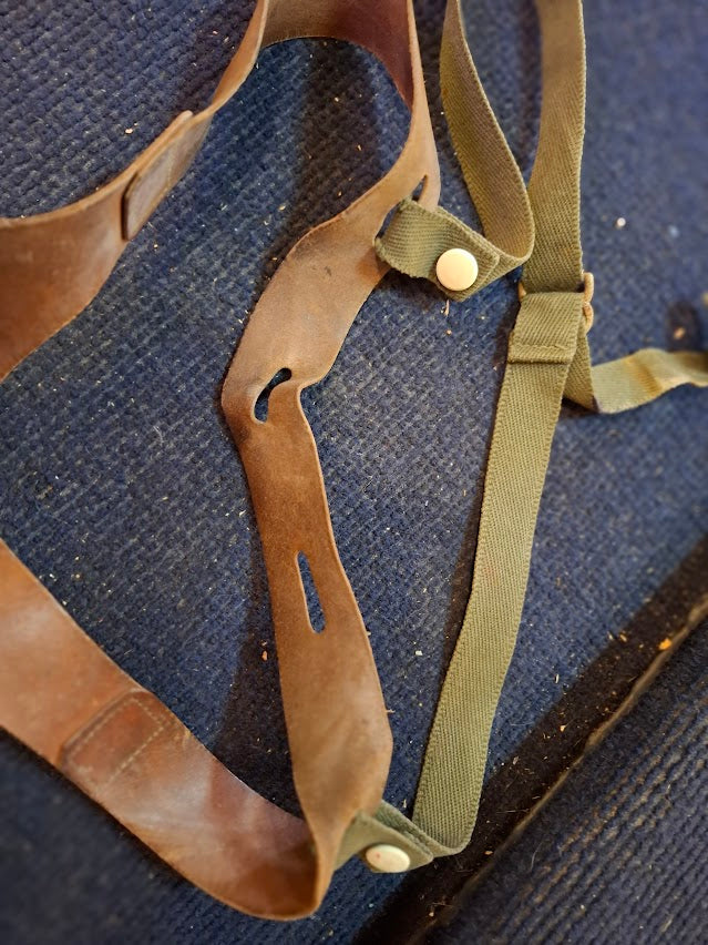 Vintage Gun holster with shoulder strap [ARM10130]