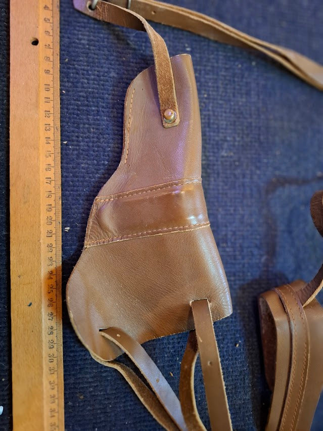 Vintage Gun holster with shoulder strap [ARM10127]
