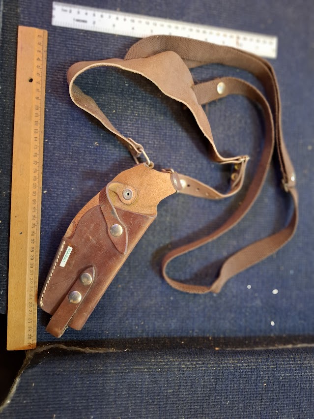 Vintage Gun holster with shoulder strap [ARM10122]