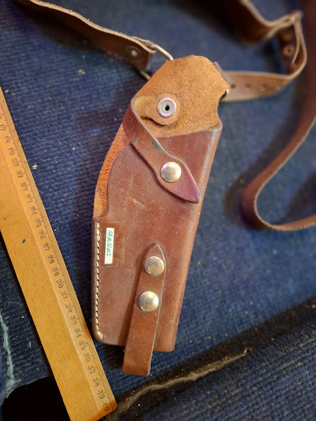 Vintage Gun holster with shoulder strap [ARM10122]