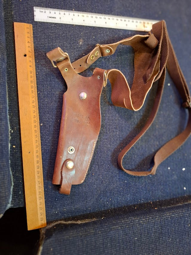 Vintage Gun holster with shoulder strap [ARM10122]