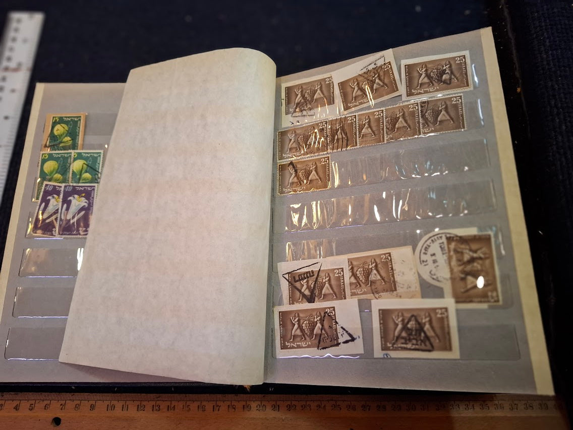 Old Israel Stamps album [BOK10359]