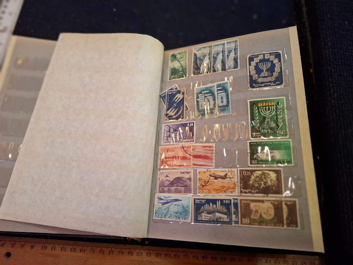 Old Israel Stamps album [BOK10359]