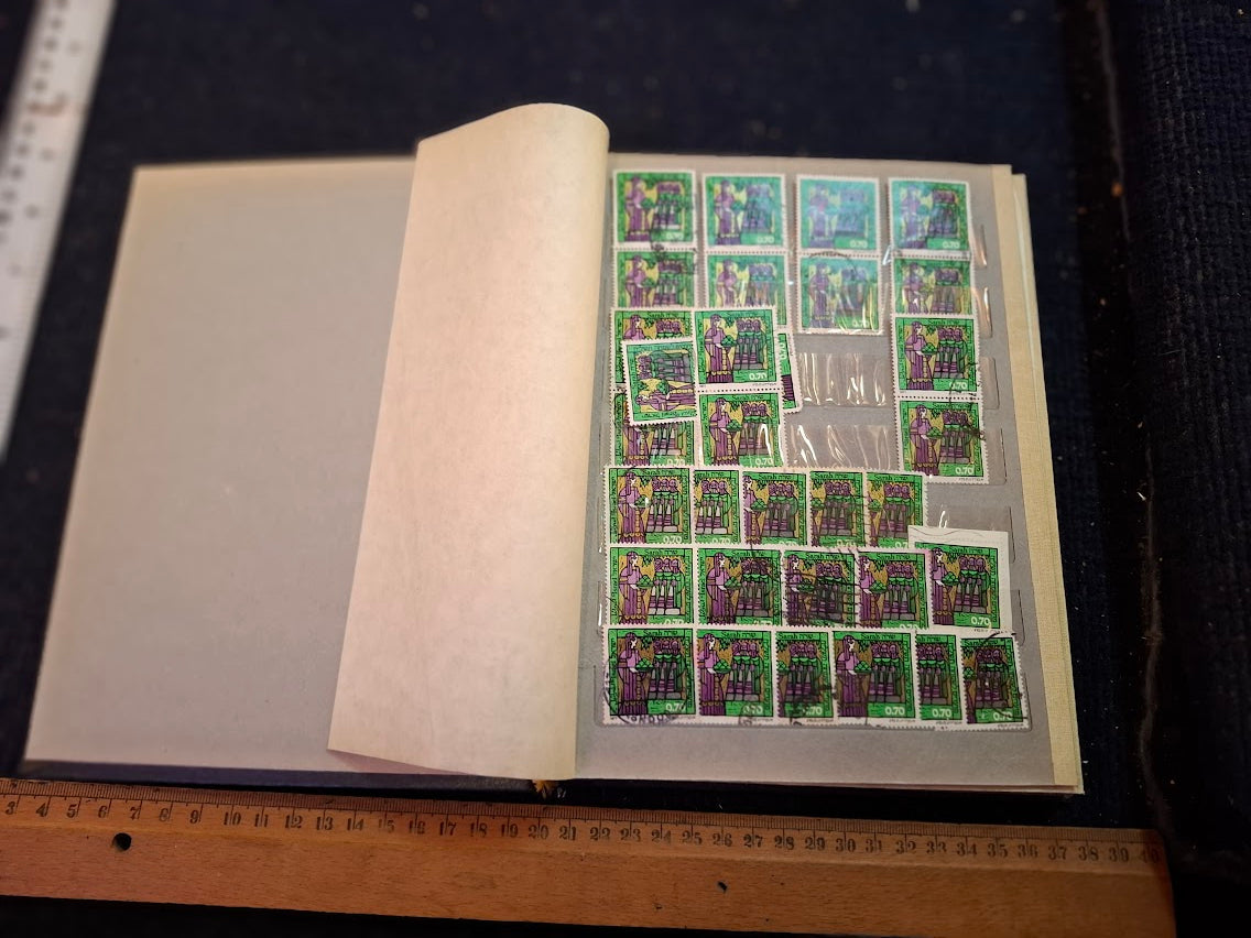 Old Israel Stamps album [BOK10359]
