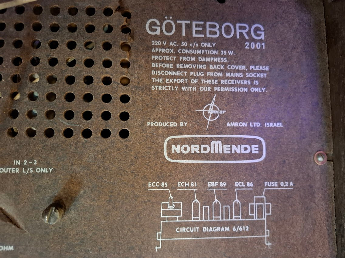 Antique wooden tubes radio - Nordmende [INS10685] *for Israel local market only*