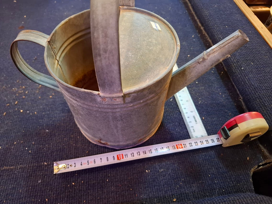 Vintage Tin Garden Funnel [OTH10310]