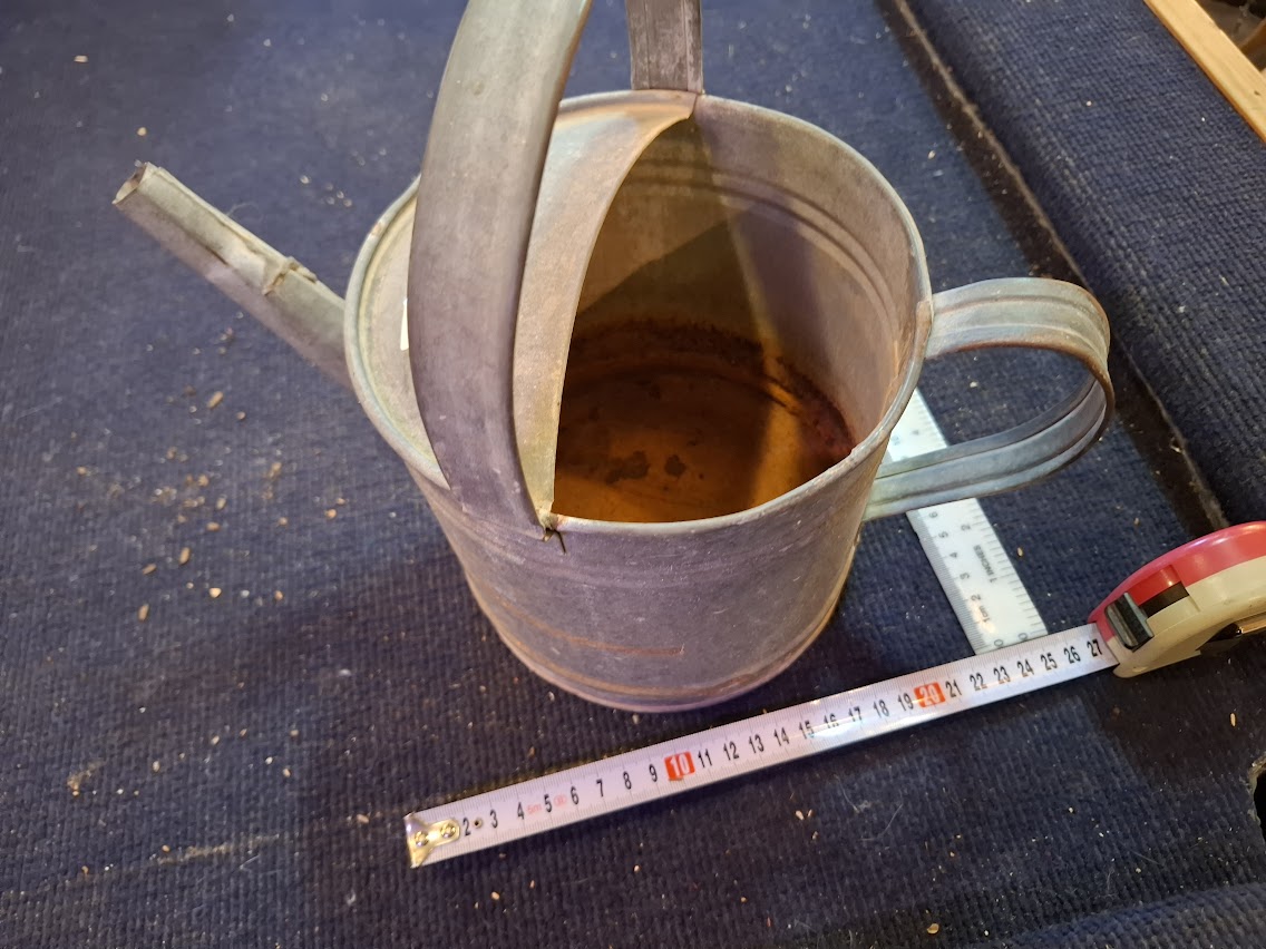 Vintage Tin Garden Funnel [OTH10310]