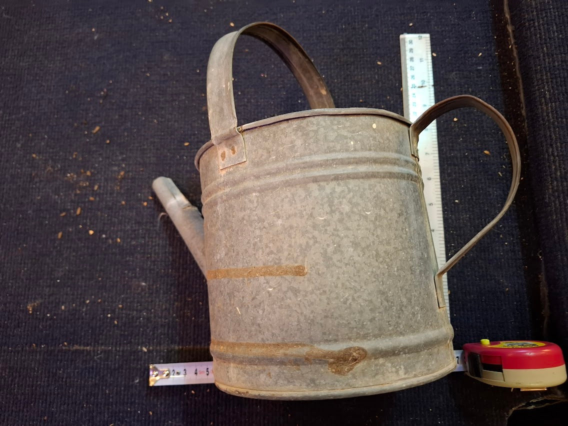 Vintage Tin Garden Funnel [OTH10310]