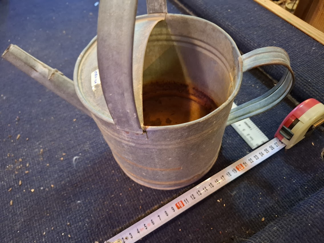 Vintage Tin Garden Funnel [OTH10310]
