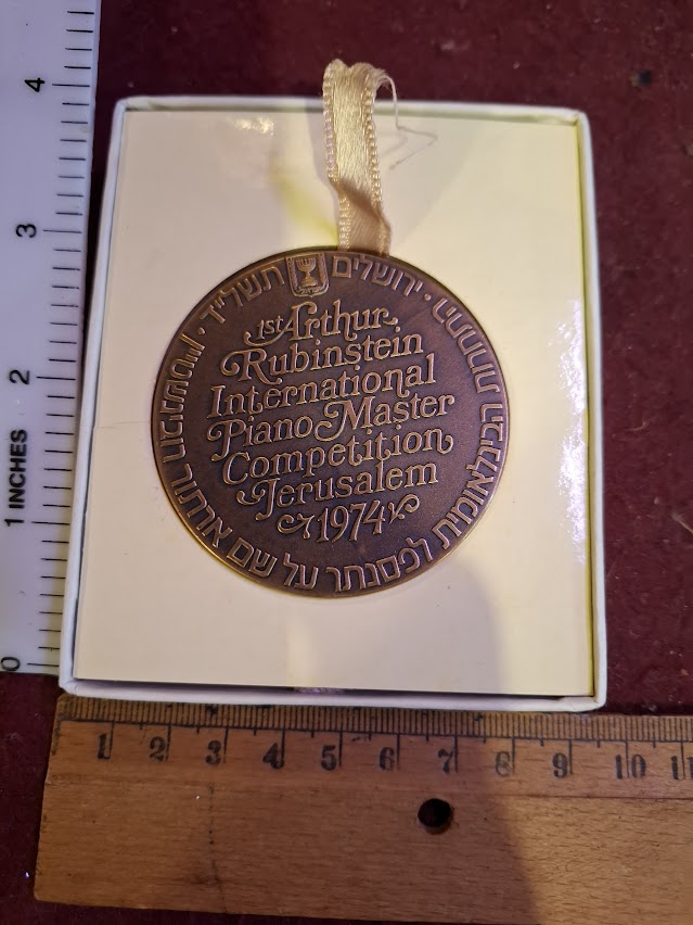 Israel bronza medal - Artur Rubinstein piano competition 1974 [ISR10227]