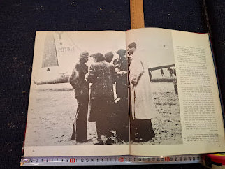 Paratroopers Hebrew book [BOK10370]