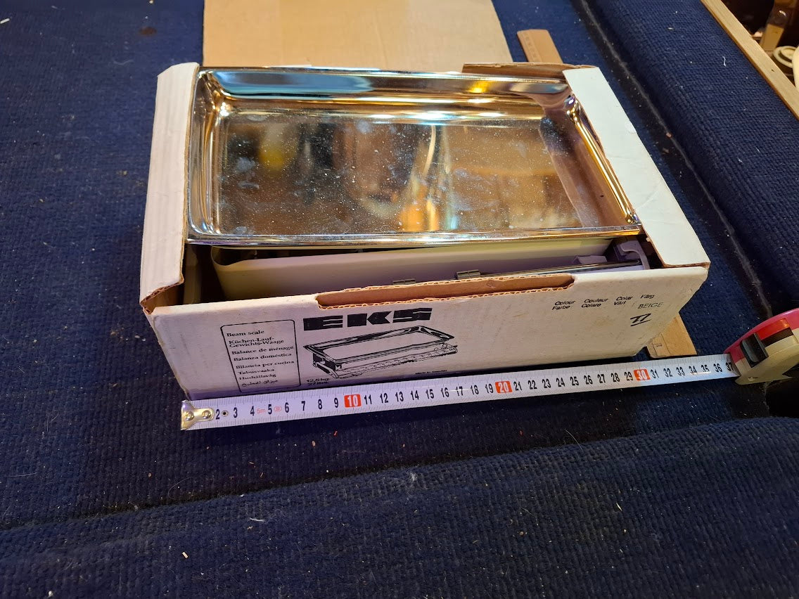 Vintage Mechanical Weight [INS10694]