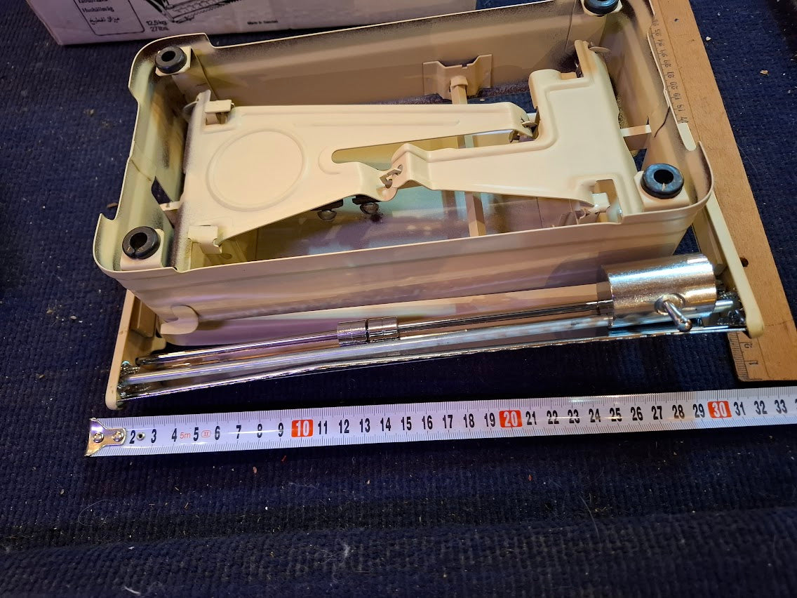 Vintage Mechanical Weight [INS10694]