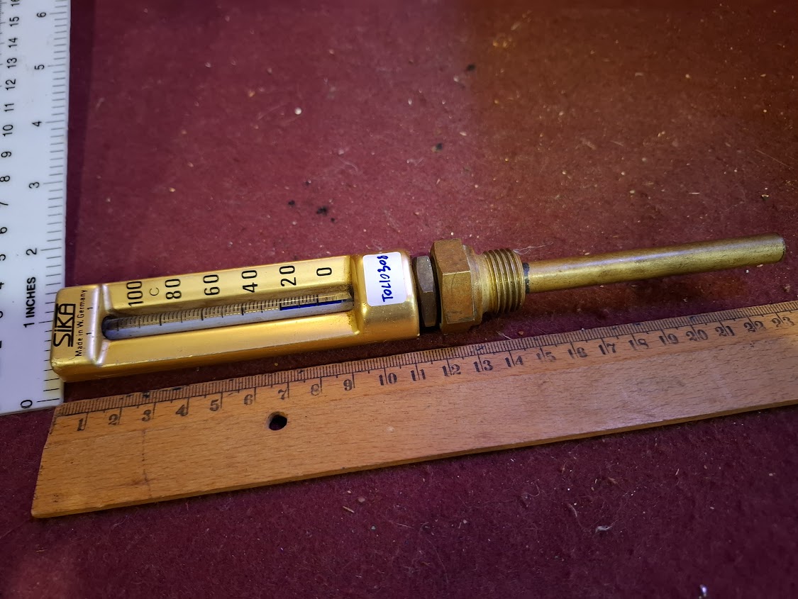 Vintage industrial thermometer [TOL10308]