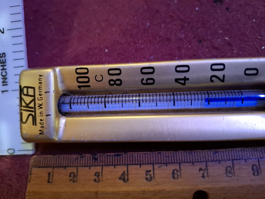Vintage industrial thermometer [TOL10308]