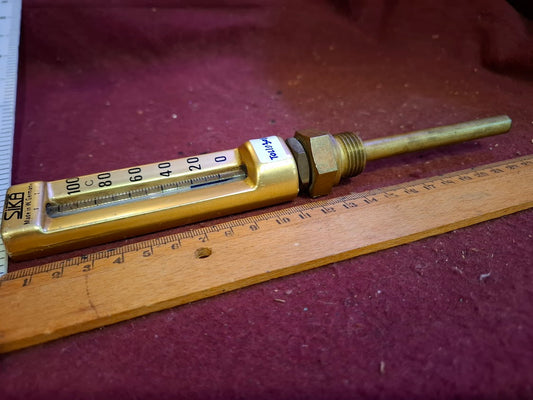 Vintage industrial thermometer [TOL10308]