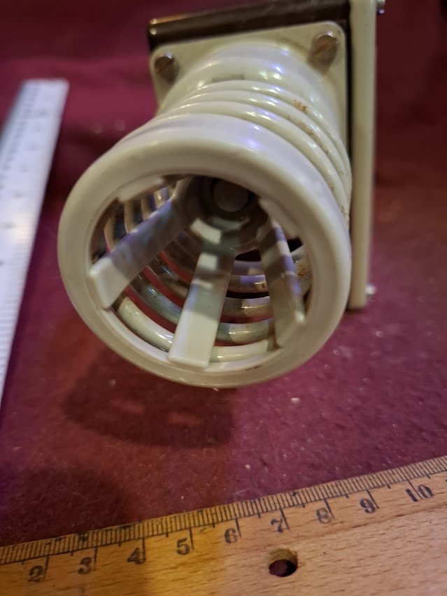 Old Danfoss thermostat [INS10698]