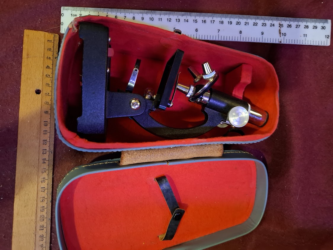 Old mini microscope [INS10705]