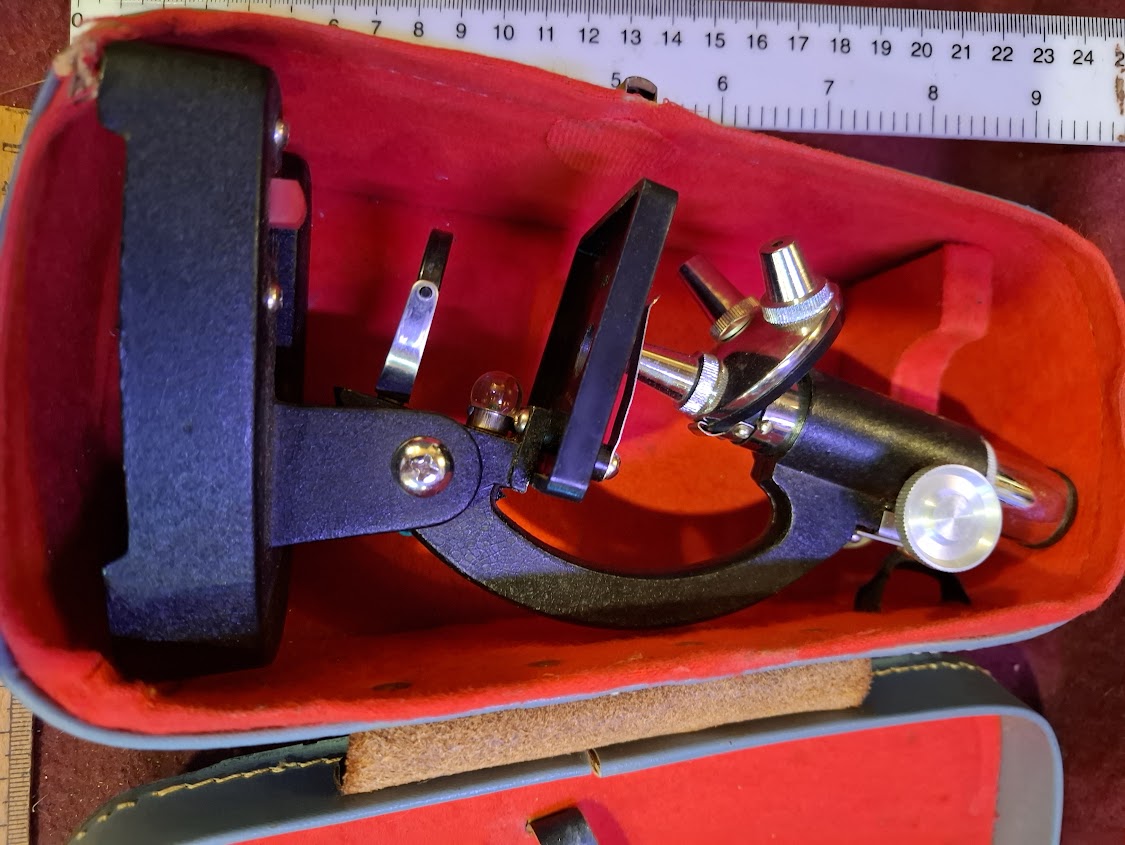 Old mini microscope [INS10705]