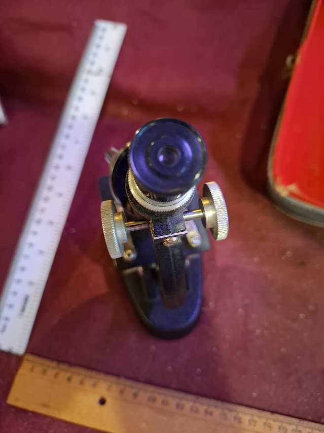 Old mini microscope [INS10705]