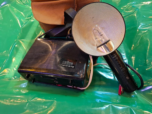 Antique big flash [INS10699]