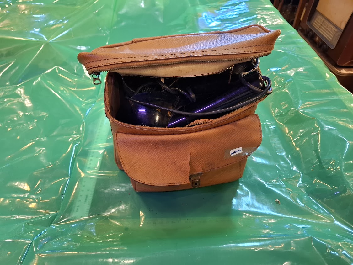 Antique big flash [INS10699]