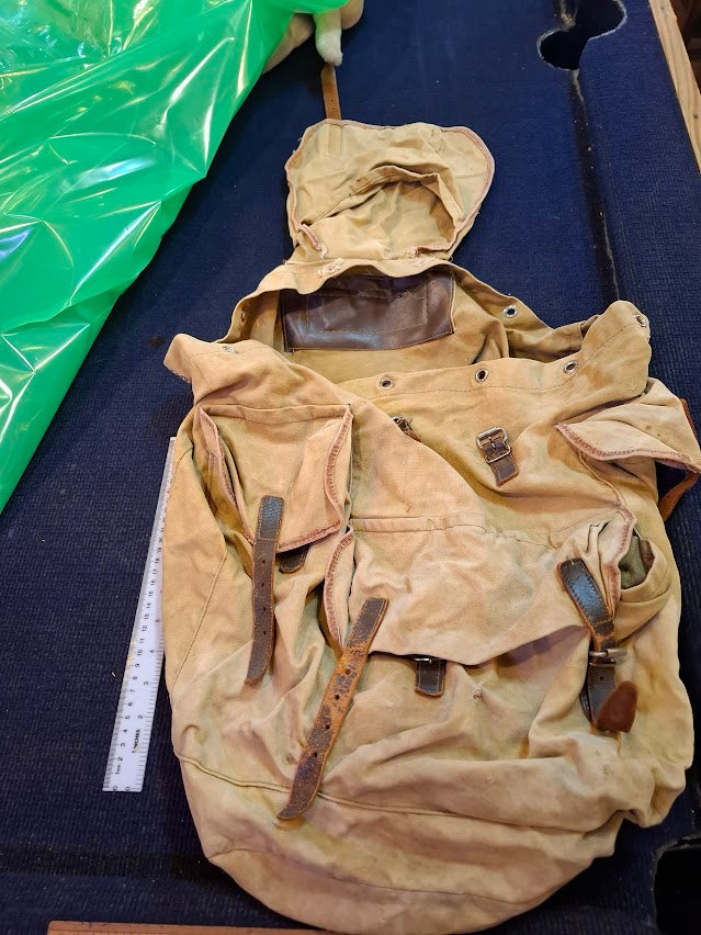 Old British Military Backpack [ARM10163]