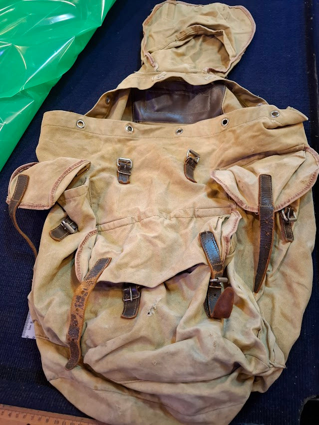 Old British Military Backpack [ARM10163]