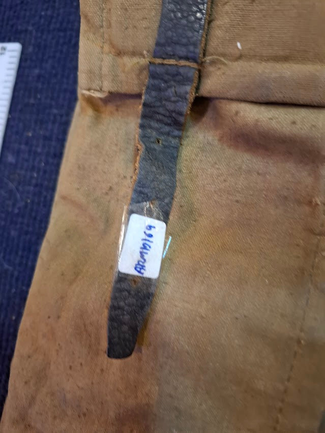 Old Military Pouch [ARM10169]
