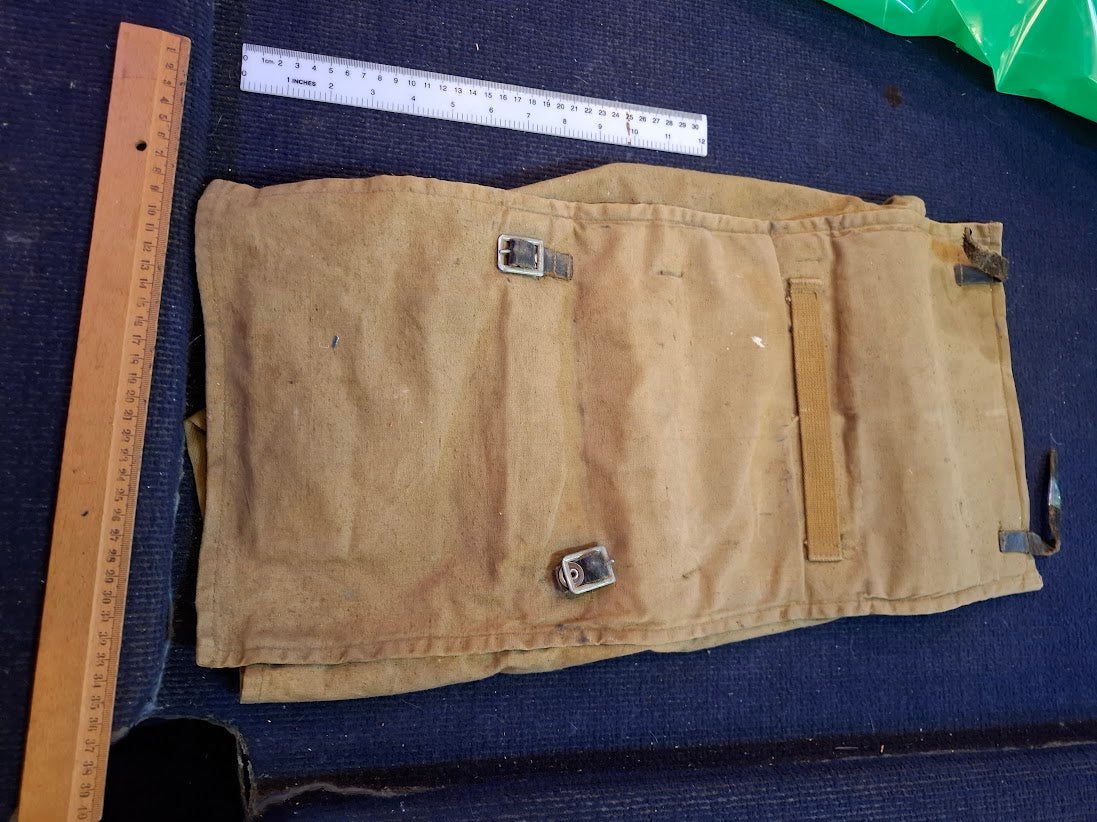 Old Military Pouch [ARM10169]