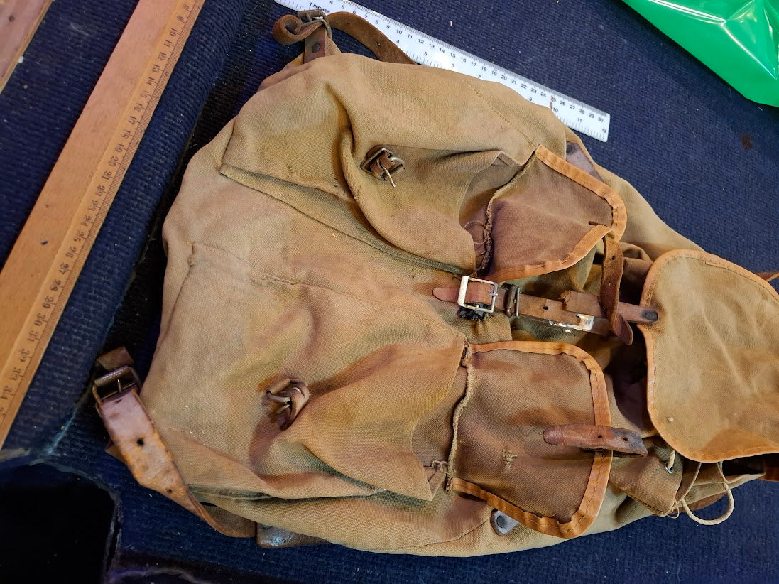 Old British Military Backpack [ARM10168]
