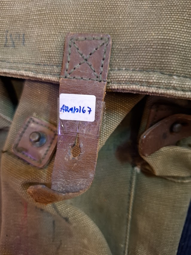 Old Military Pouch [ARM10167]