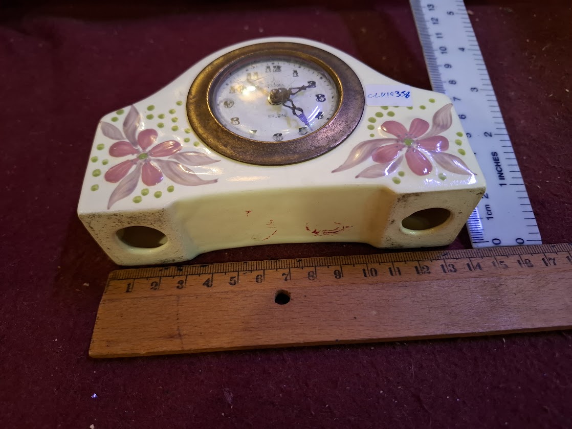 Vintage mechanical Delicate porcelain desk clock [CLK10358]