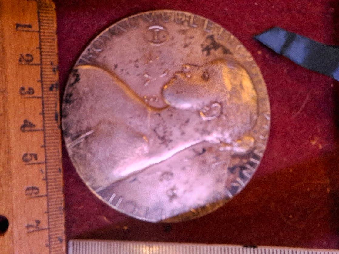 Bronza big Unknown medal1 [OTH10360]