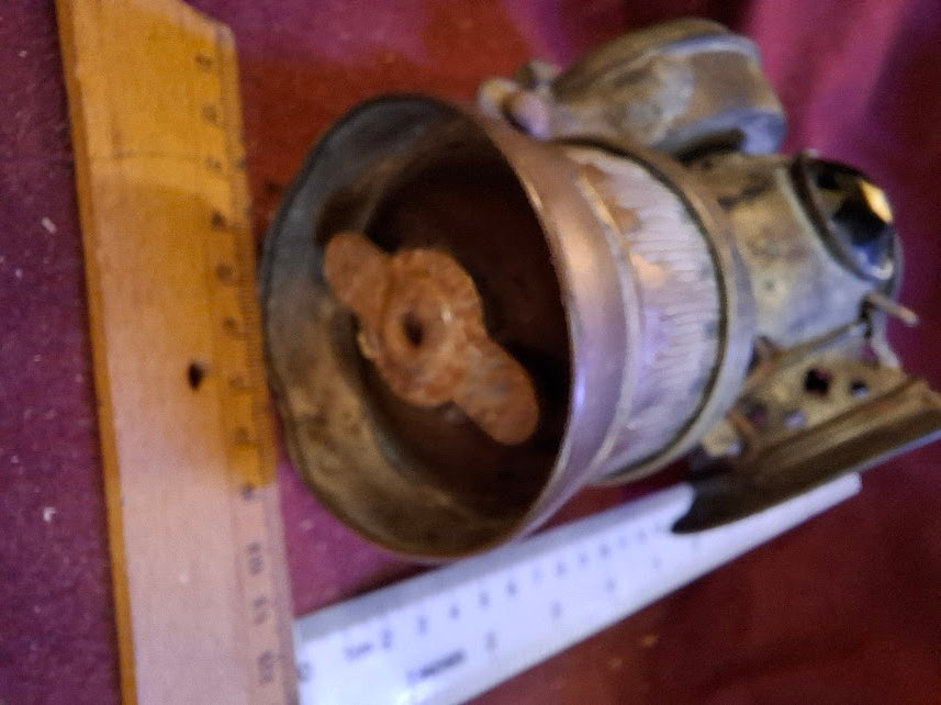 Antique Bicycle Headlight on Oil - Rare [OTH10354]