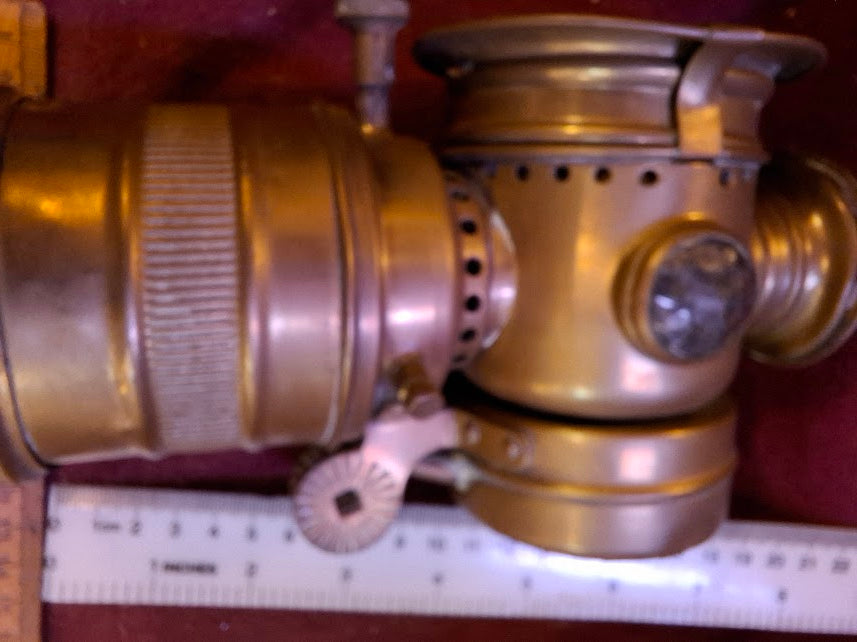 Antique Bicycle Headlight on Oil  - Rare [OTH10353]