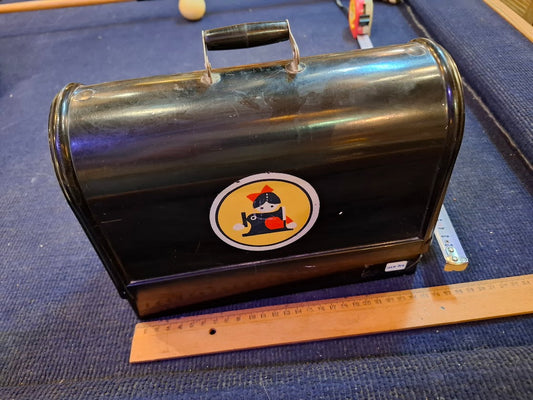 Vintage small manual sewing machine [INS10709]