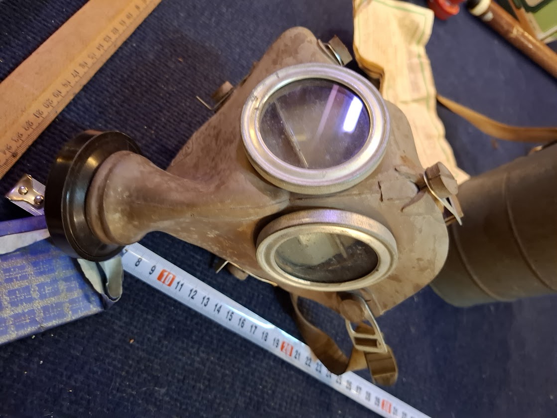 Vintage Military WW2 Chemical gas Mask 1939  - Rare [ARM10173]