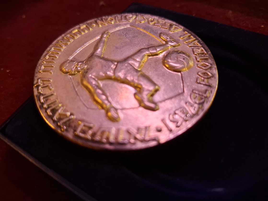 Israel bronza medal  - Football ass 2002-3 [ISR10246]