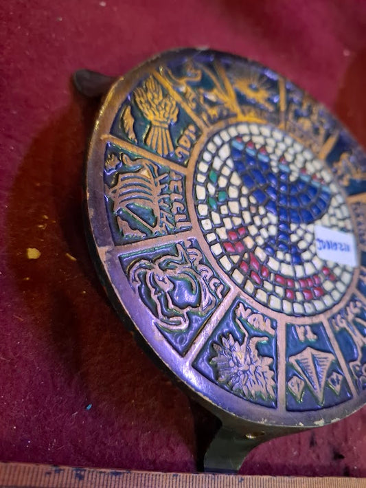 Vintage Shaped Status with the Tribes of Israel [JUD10211]