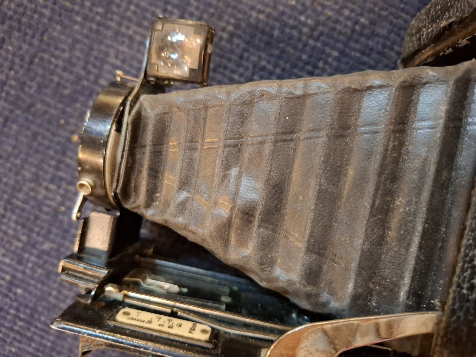 Antique accordion camera ~1915 [INS10715]