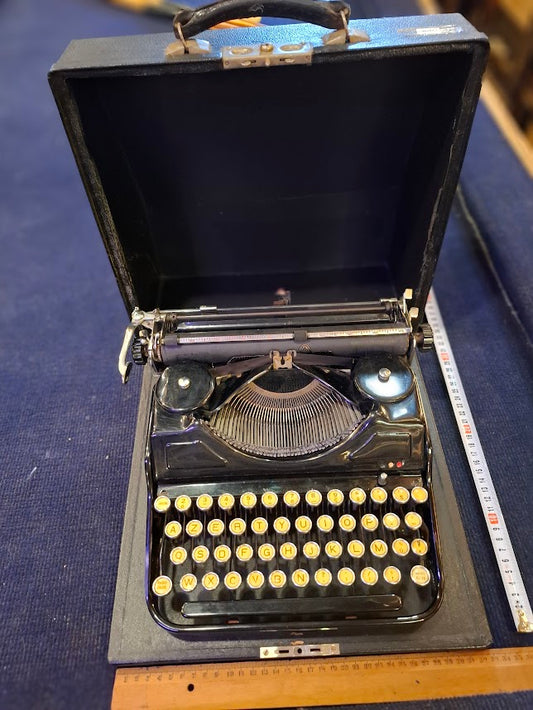 Antique typerwriter - Marcel Heens Bureautique [OTH10382] *for Israel local market only*