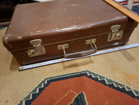 Vintage suitcase [OTH10384]