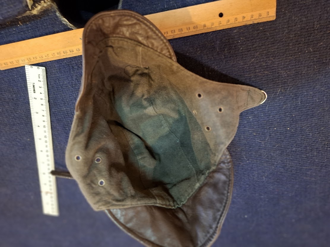 Vintage World War Base Pilots' Leather Hat [ARM10175]